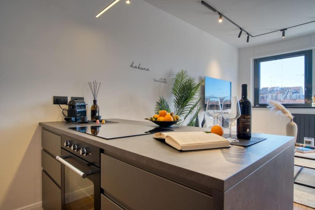 Italianflat - Canal Couture, Navigli Luxury Retreat Milano Eksteriør billede