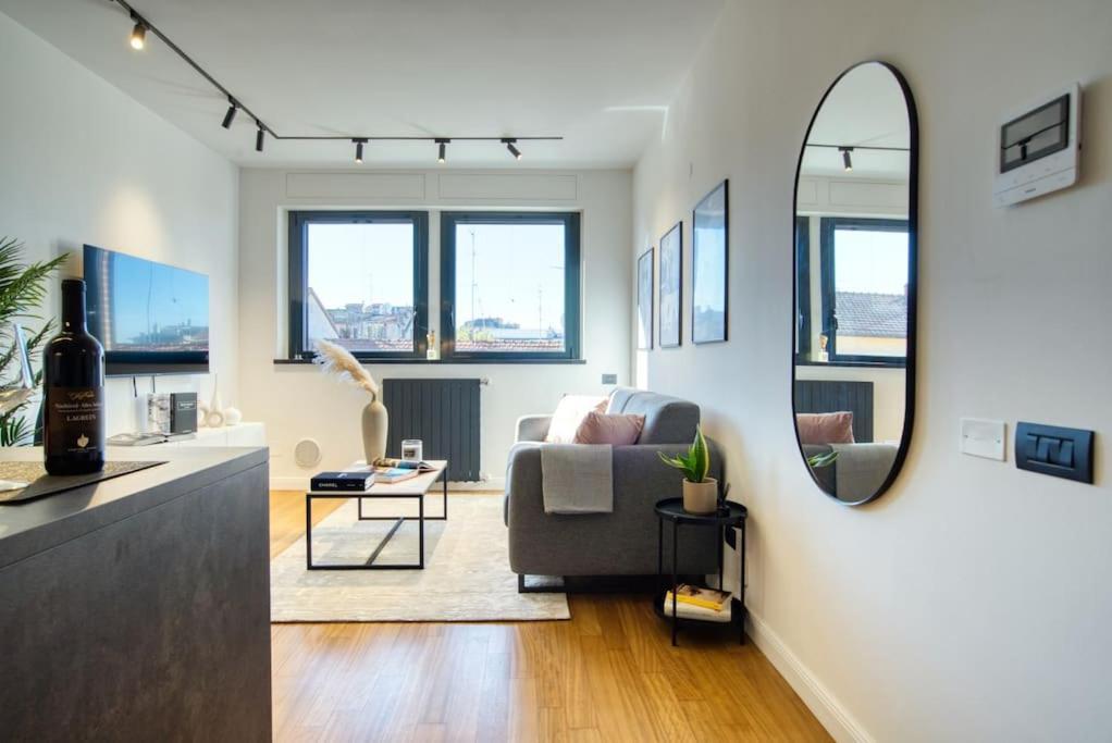 Italianflat - Canal Couture, Navigli Luxury Retreat Milano Eksteriør billede